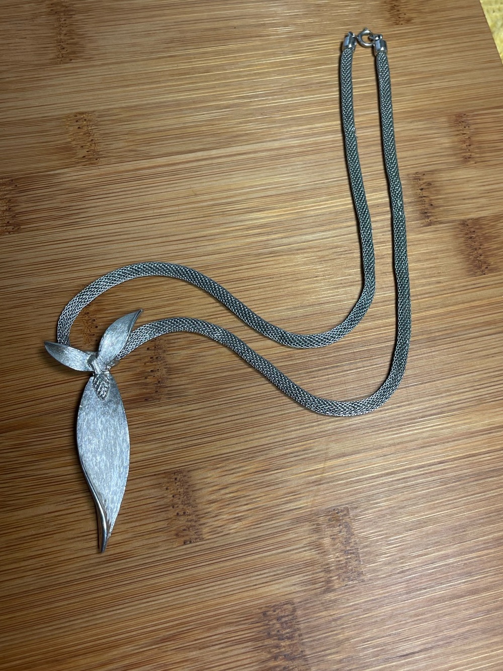 Vintage Silver-tone Judy Lee Leaf Pendant on Mesh Chain
